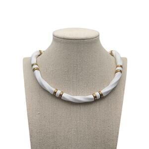 Vintage 1988 Avon Classic Twist White Acrylic Gold Tone Bead Necklace 17"